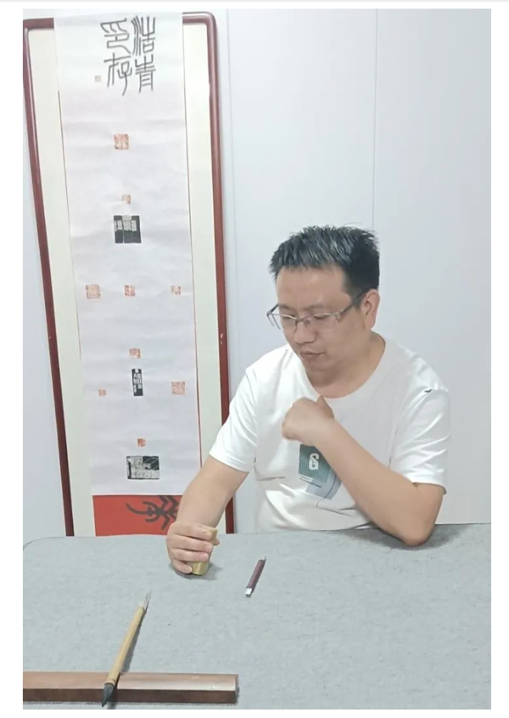 张浩青艺术展销店铺